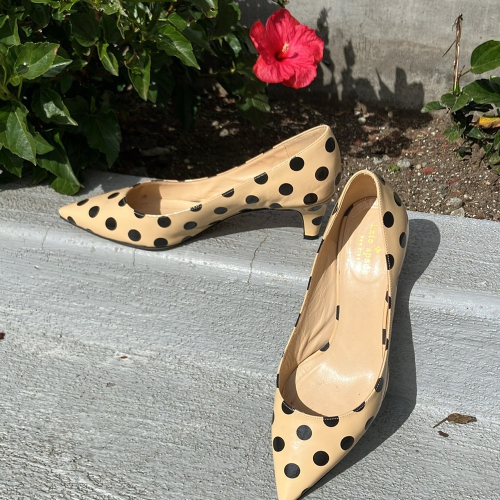 Adorable Kate Spade Patent Kitten Heels size 10 - Picture 10 of 10